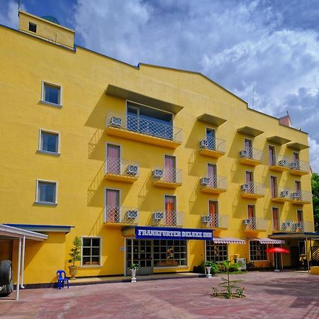 Frankfurter Deluxe Inn Cebú Exterior foto